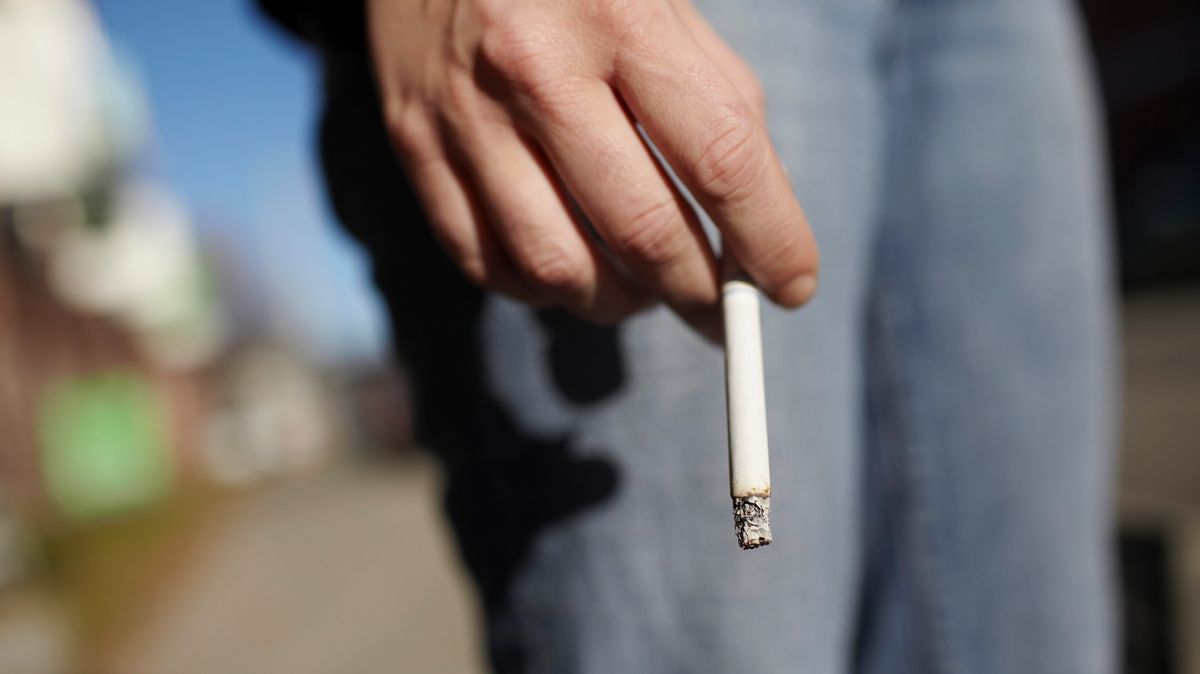Obtěžuje vás kouř z grilu? Právník radí, jak řešit sousedské spory
